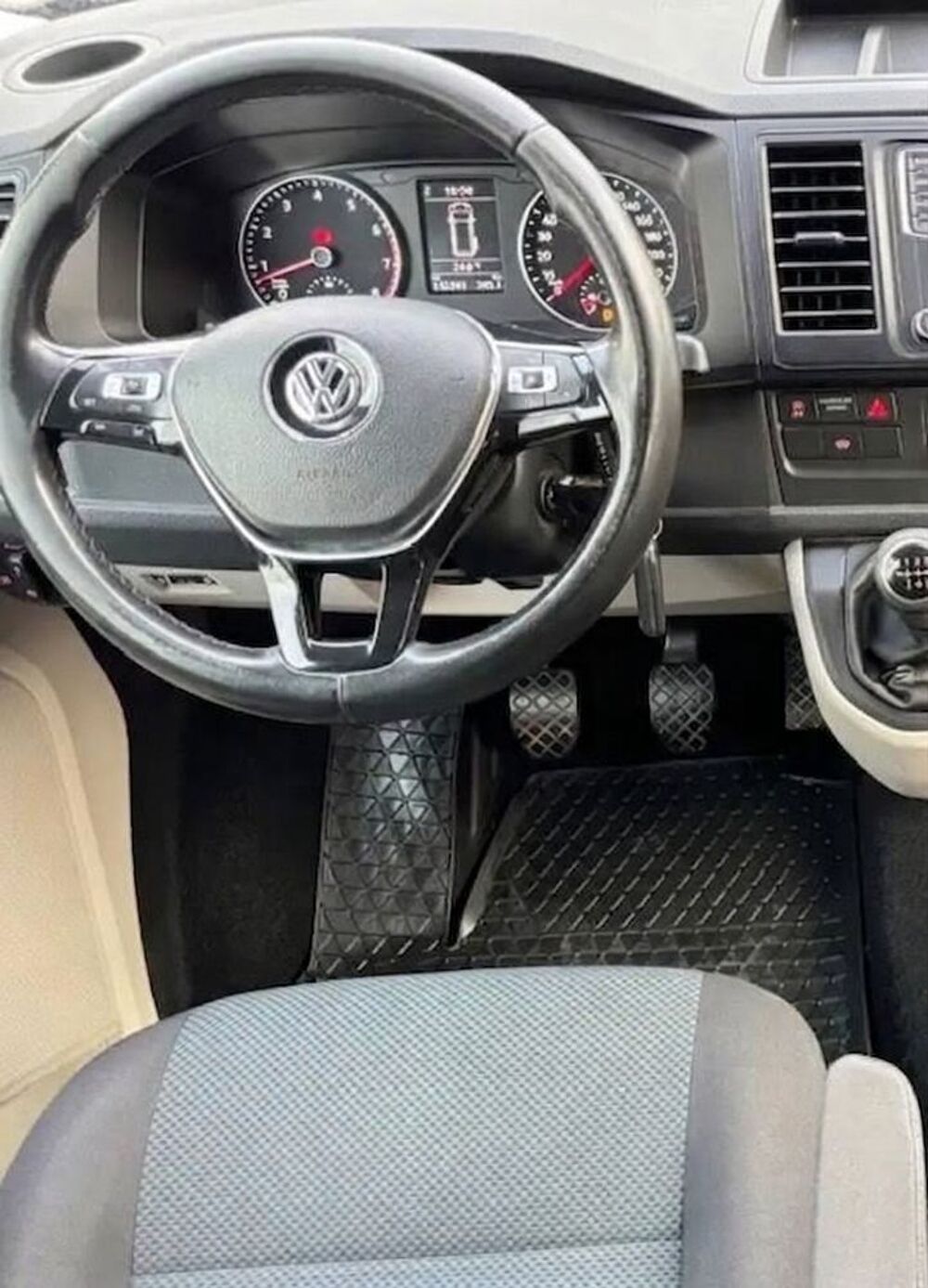 Transporter TRANSPORTER FGN TOLE L1H1 2.0 TSI 150 2016 occasion 51530 Saint-Martin-d'Ablois