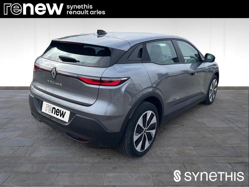 M&eacute;gane Megane E-Tech EV60 130ch super charge Evolution ER 2023 occasion 13200 Arles