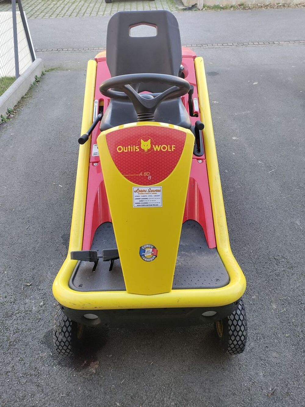 Tondeuse autoport&eacute;e WOLF A80B2 Jardin