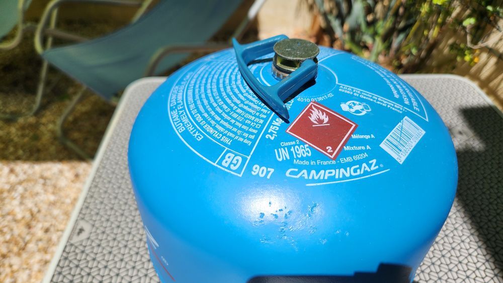 bouteille de camping gaz R 907 
Bricolage