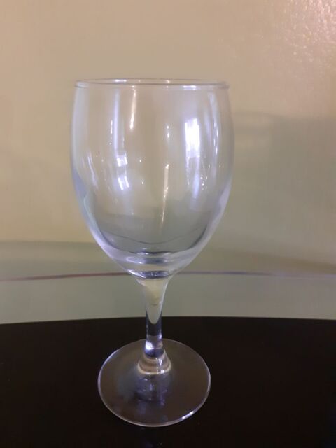 Verre � pied 2 Ch�nehutte-Tr�ves-Cunault (49)