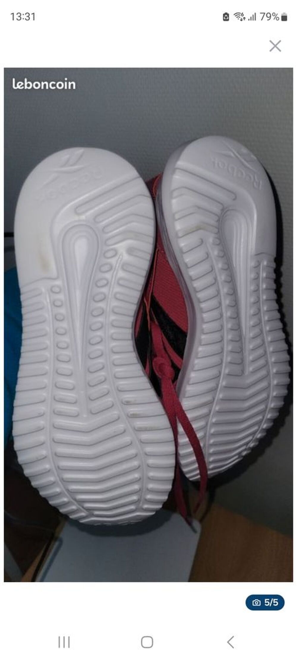 Bonjour je les baskettes rose Reebok de taille 36 neuve Chaussures