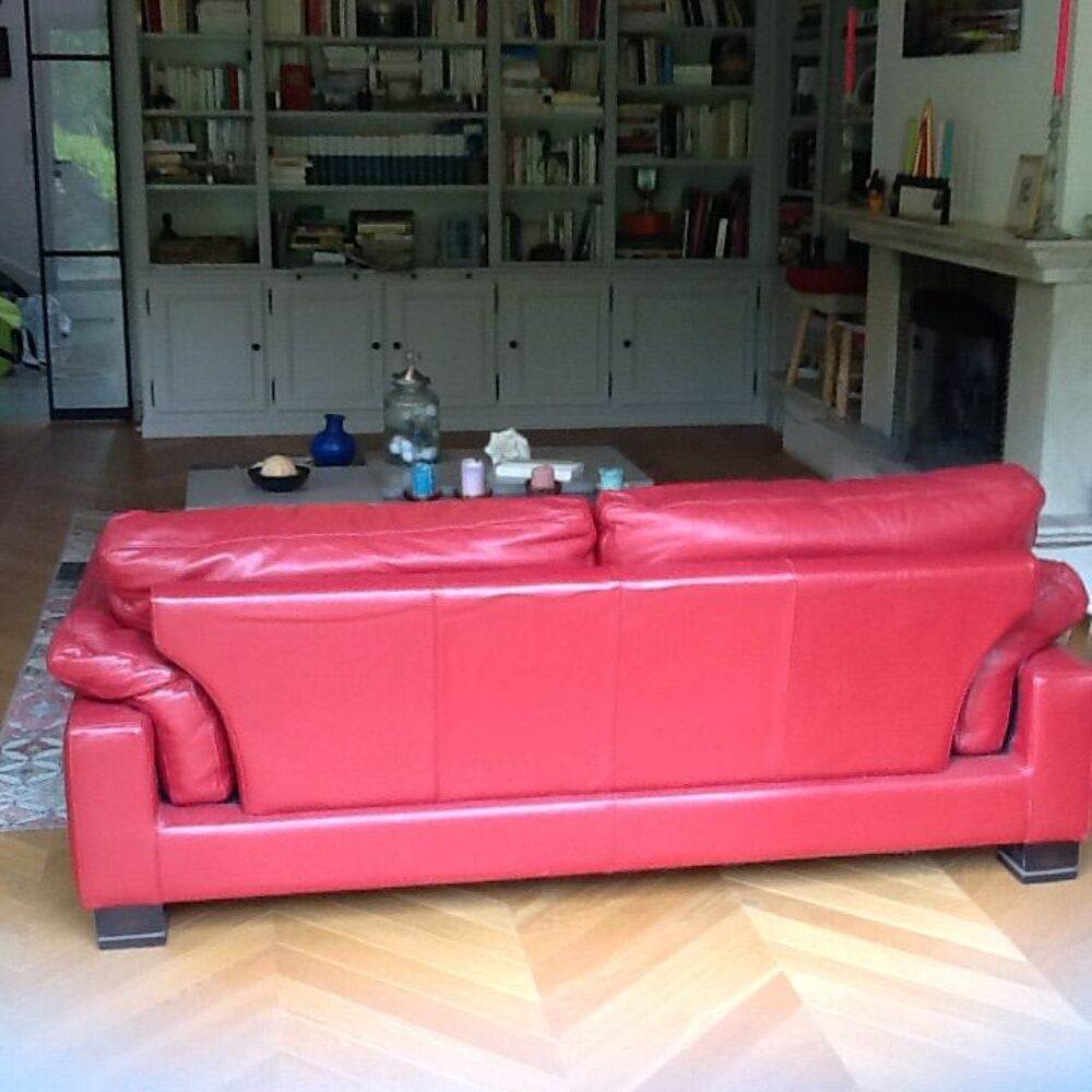 canap&eacute; cuir 2/3 places certifi&eacute; Roche Bobois, 400 € Meubles