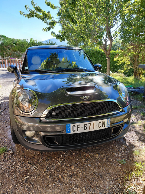 Mini Cooper S Hatch D 143 ch Edition Limit&eacute;e Bayswater A 2012 occasion La Roche-des-Arnauds 05400