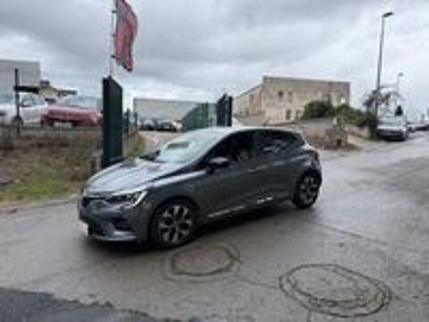 Clio V Clio E-Tech full hybrid 145 Evolution 2023 occasion 34690 Fabr&egrave;gues