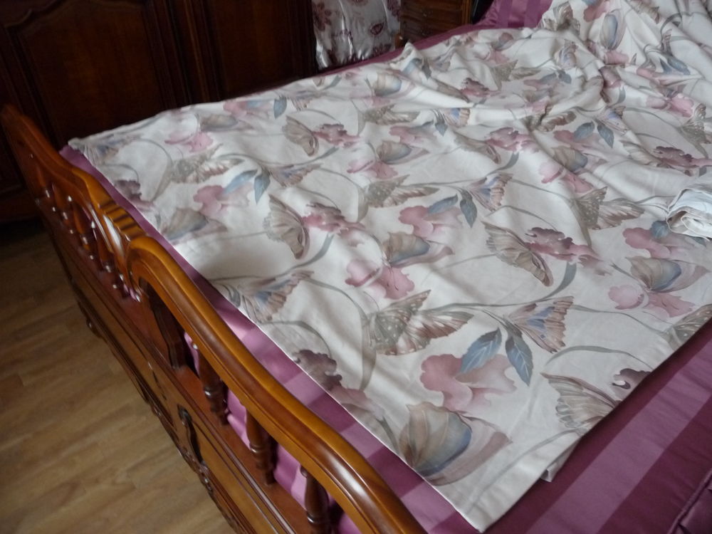 Double rideaux avec motifs et embrasses Décoration