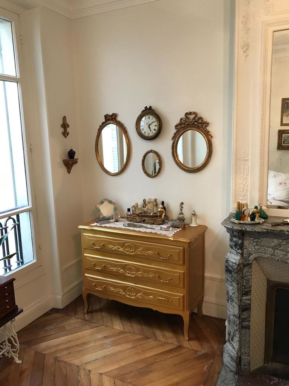 Antique Commode blanche comme neuve 3 tiroirs Meubles