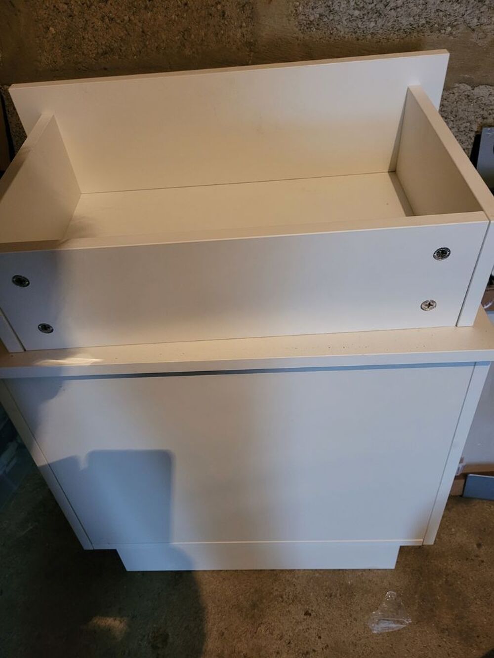 Bien lire annonce table de chevet neuve pour bricoleur Meubles