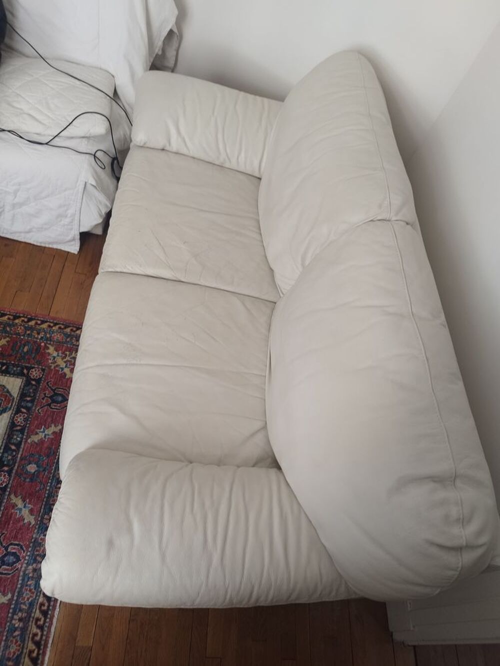 Canap&eacute; cuir beige Meubles