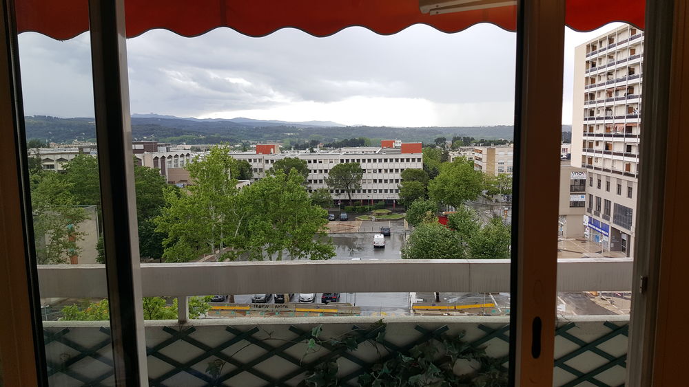 Location Colocation CHAMBRE SUD CALME & LUMINEUSE
13m², Grand balcon, au 6° étag Aix-en-provence