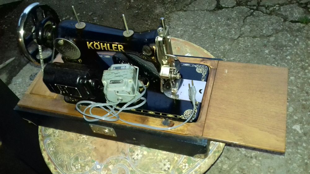 machine &agrave; coudre Electroménager