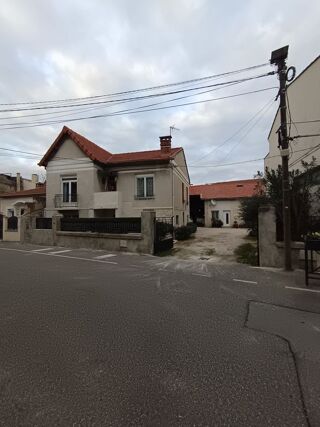  Maison � vendre 8 pi�ces 180 m�