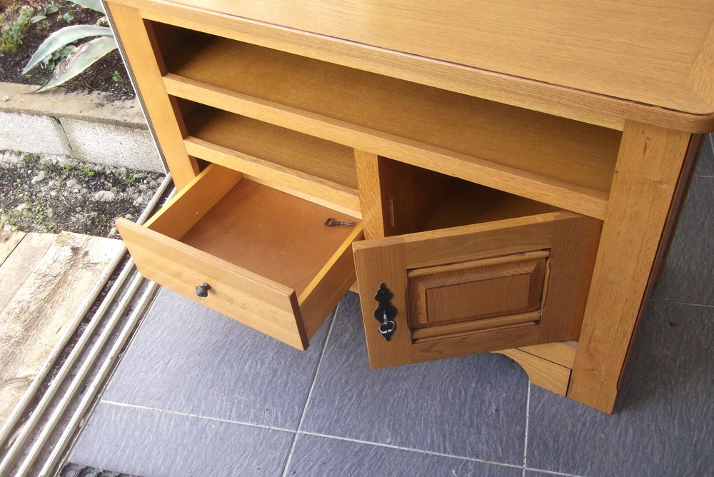 MEUBLE bas en CHENE de 116 x 50 cm H 73 cm Meubles