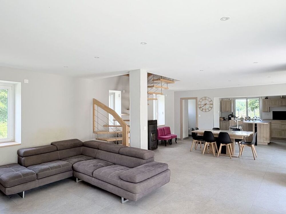 Vente Maison Propriété - 130m ² Meyssies