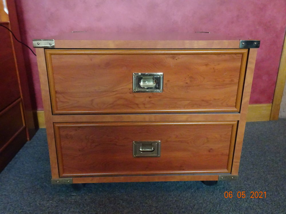 1 chambre enfant/adolescent, bon &eacute;tat
Mobilier enfants