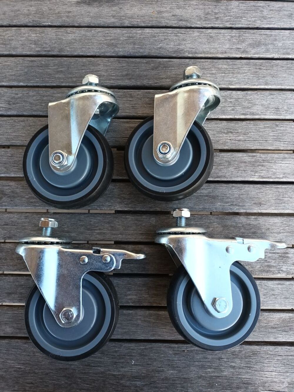 4 roulettes de &oslash; 10 cm pour chariot, neuves Bricolage