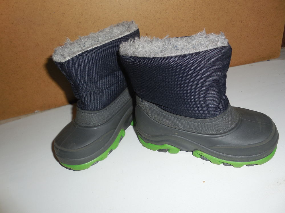 bottes apr&eacute;s-ski 22:/ 23 : Winter SHOES Chaussures enfants