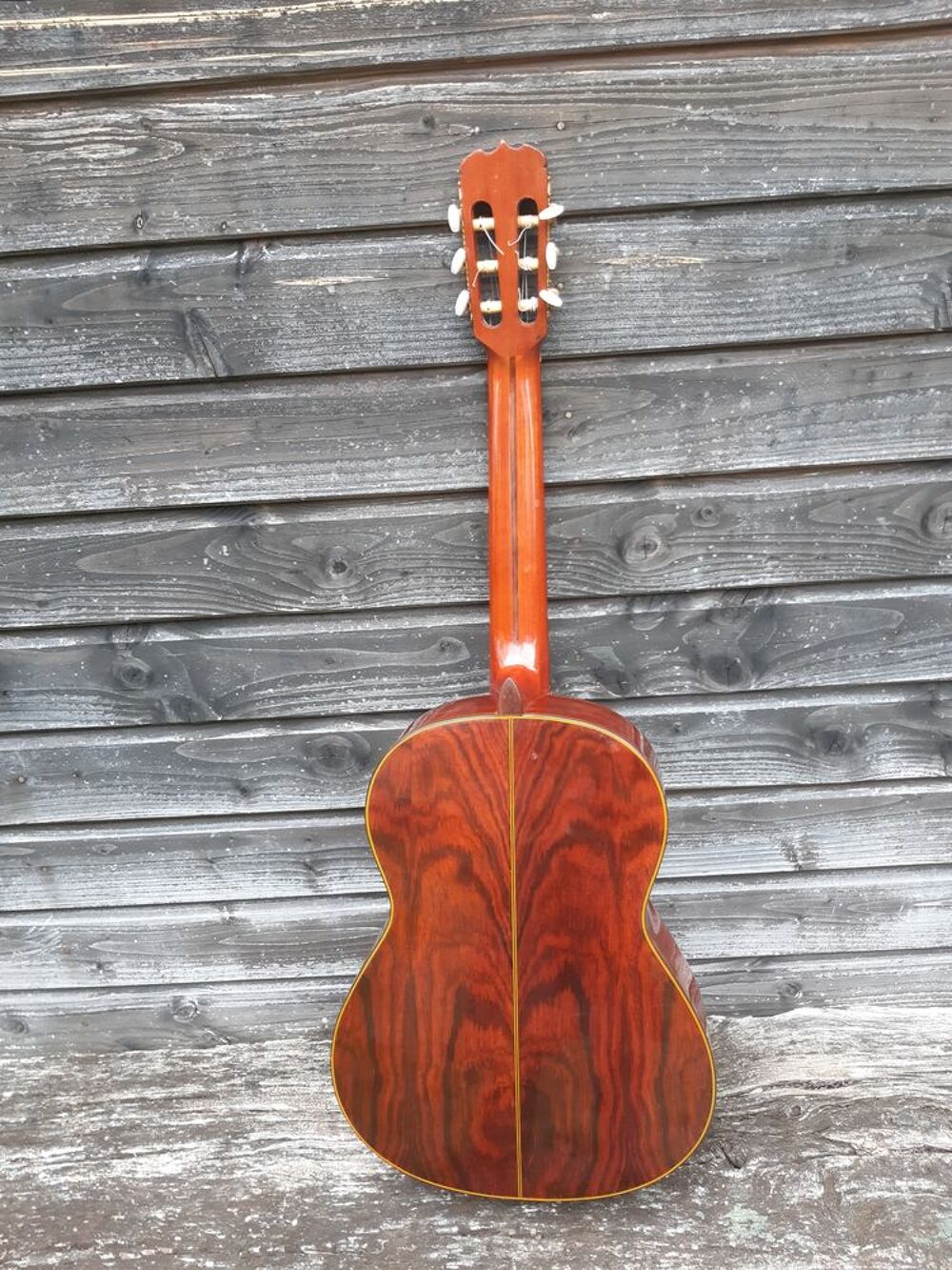 Guitare Jasmine by Takamine Instruments de musique