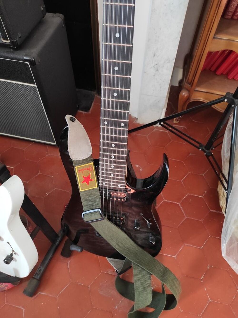 Guitare Ibanez 7 cordes Audio et hifi