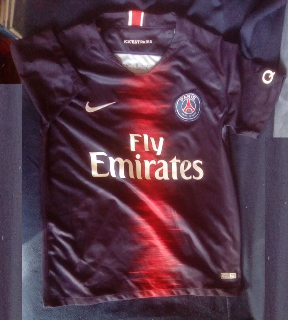 T shirt PSG - taille M Vêtements