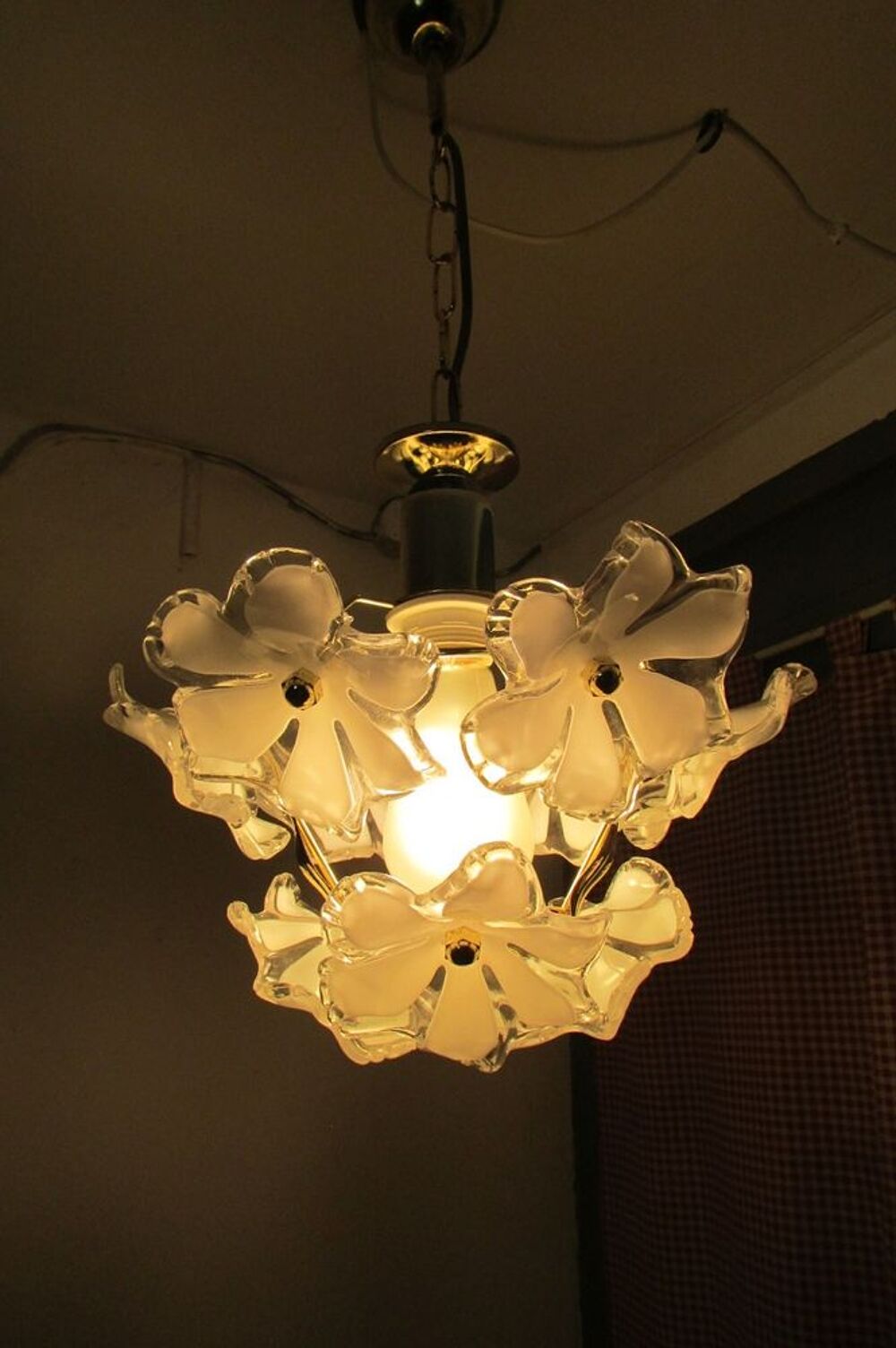 Lustre, suspension original et fleuri... Décoration