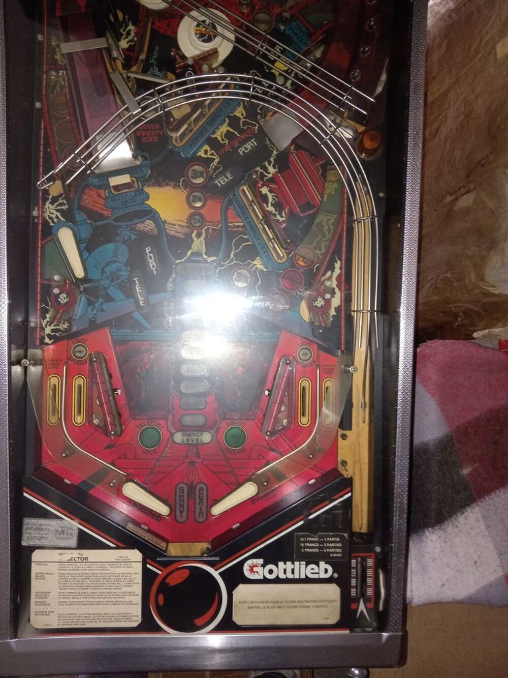 FLIPPER de COLLECTION GOTTLIEB TX-SECTOR sorti en MARS 1988 