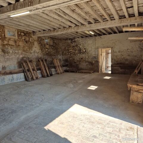  Remise / Grange � louer 1 pi�ce 30 m� Villeneuve-sur-verberie