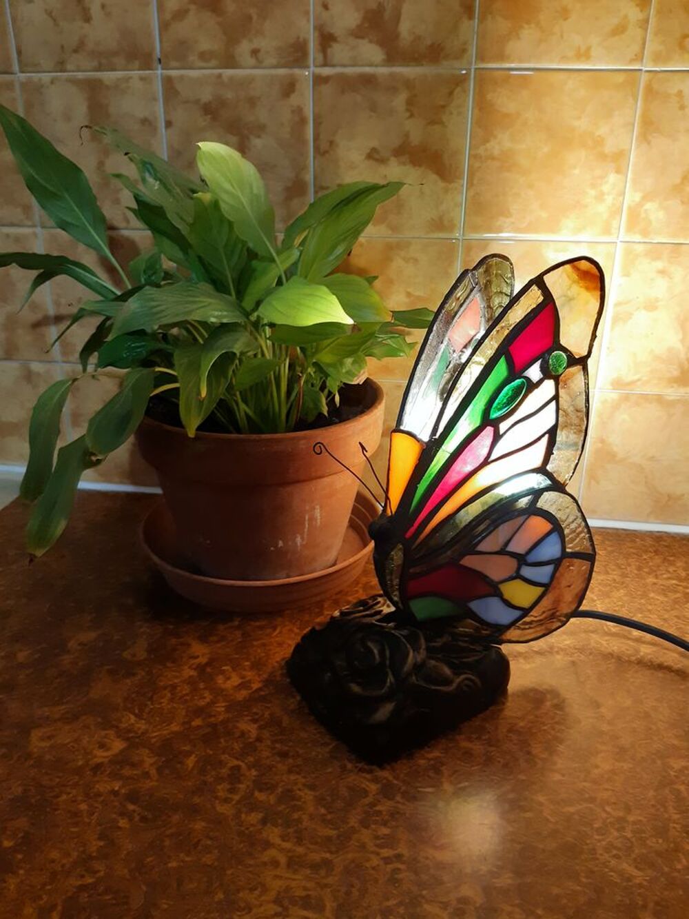 Lampe Papillon Style Tiffany. Décoration