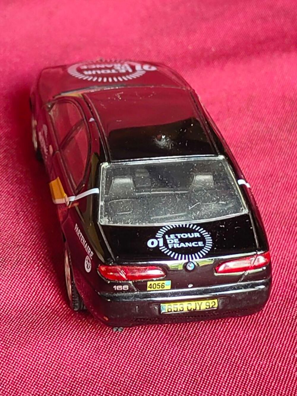 Voiture miniature Alfa Romeo 166 du tour de france 