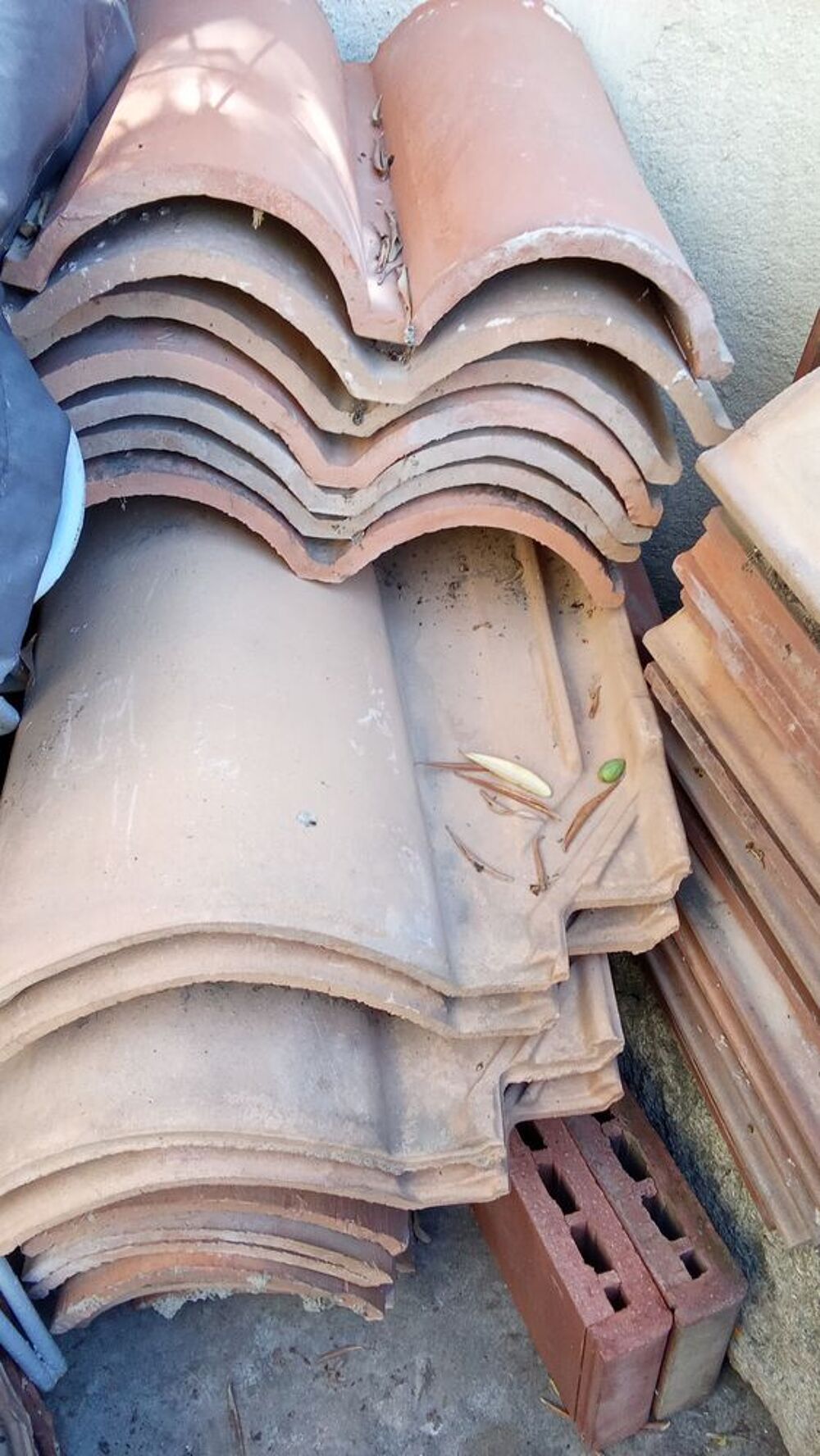 BRIQUES TUILES DIVERSES Bricolage