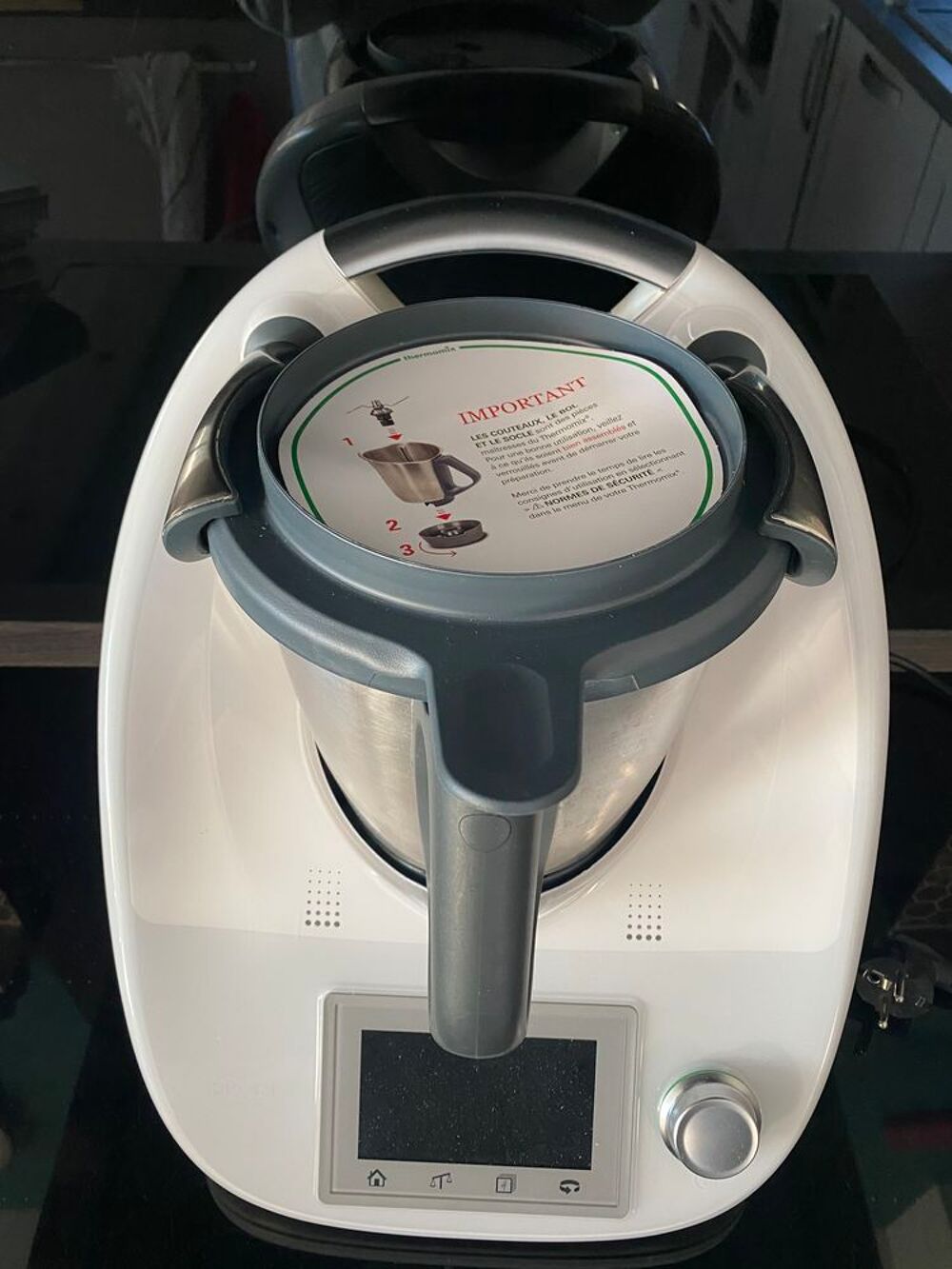 Thermomix TM5 garantie un an Electroménager