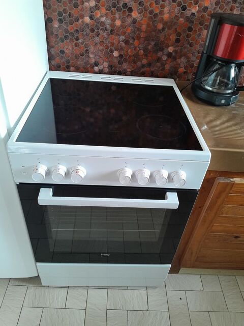 cuisini�re �lectrique beko 160 Le Pouget (34)