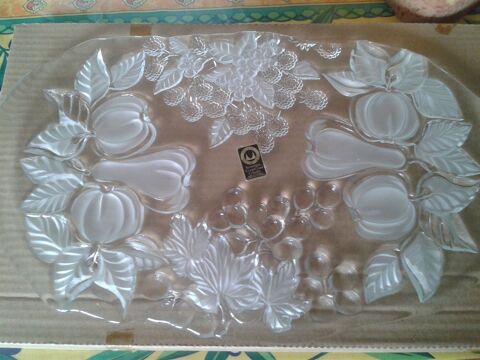 6 Assiettes et plat de service neufs en cristallin annes 70 100 Dijon (21)