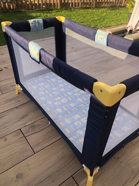 Lit parapluie bb 15 Les Essarts (85)