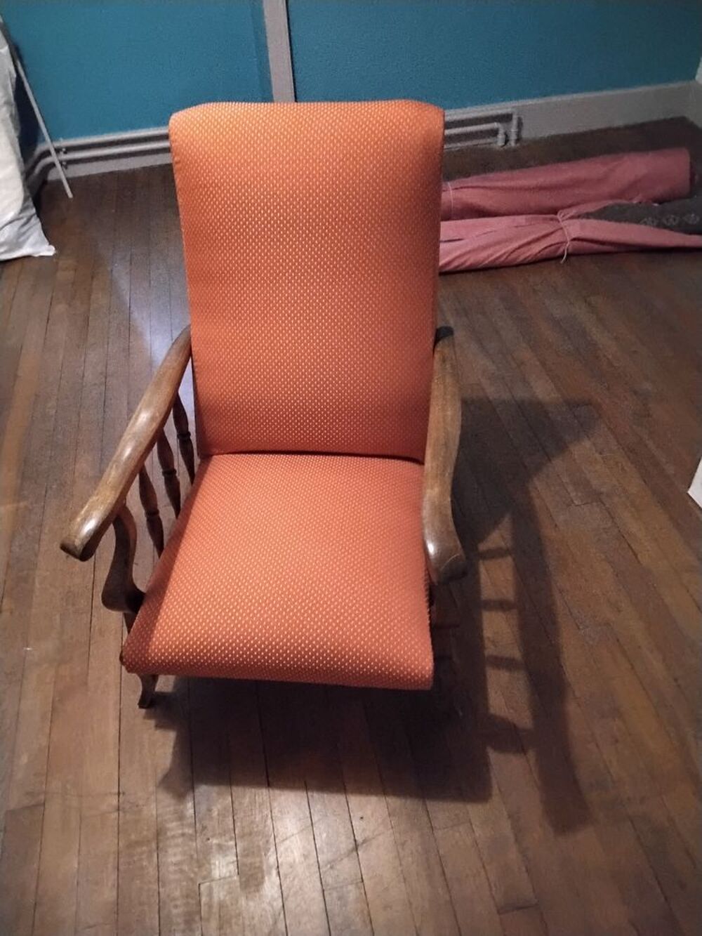 Beau fauteuil r&eacute;nov&eacute; Meubles