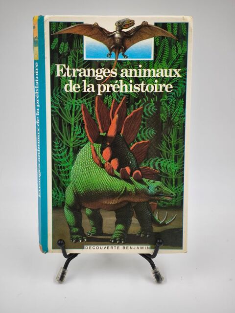 Livre tranges Animaux de la Prhistoire (Lgrement abm) 1 Vulbens (74)