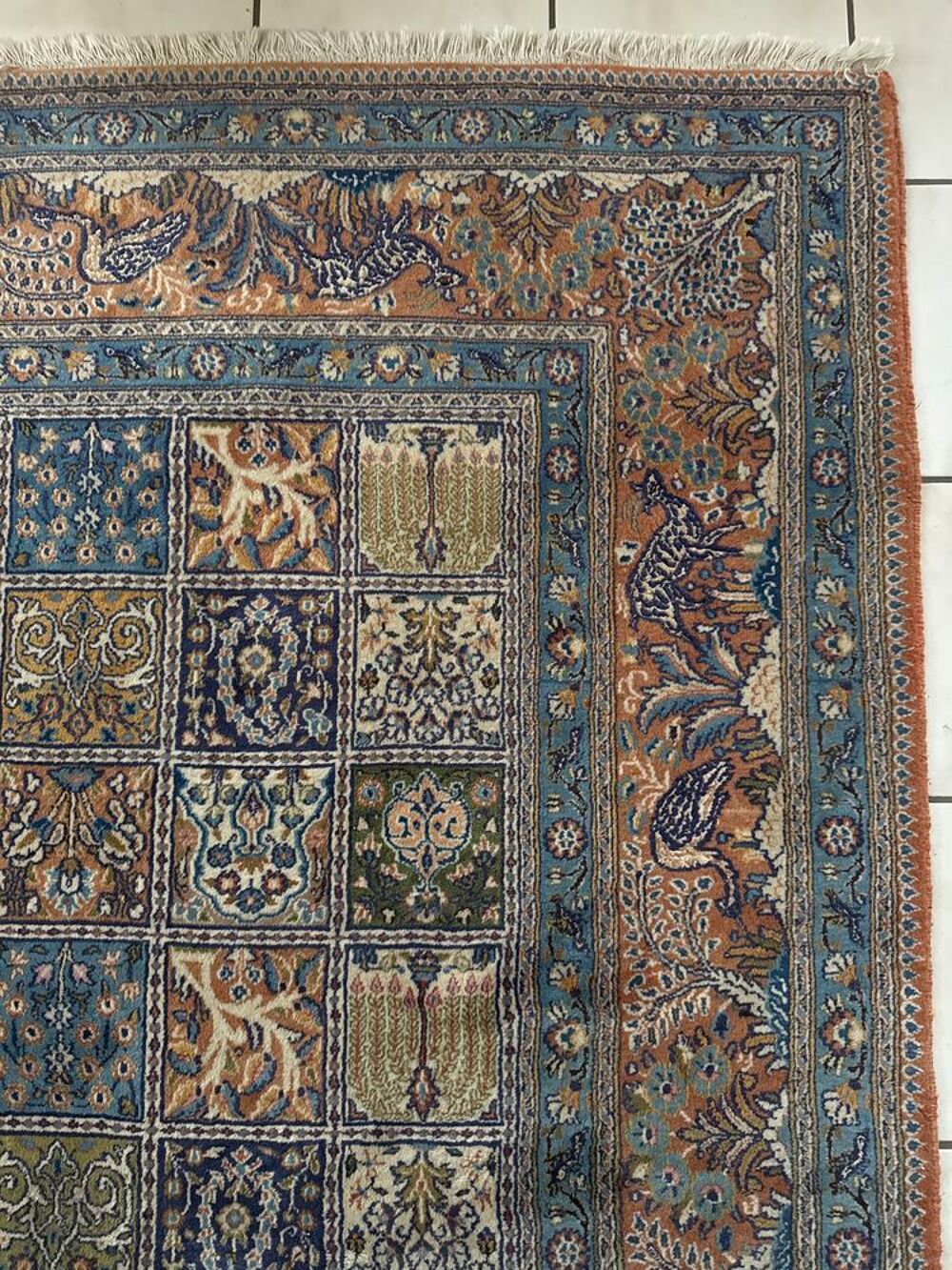 Tr&egrave;s beau tapis oriental Dcoration