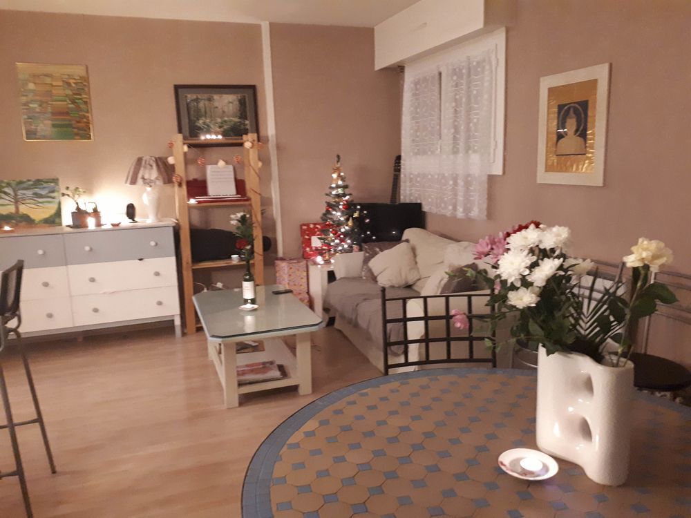 Location Appartement APPARTEMENT T3 MEUBLE AVEC GARAGE SECURISE BORDEAUX Bordeaux