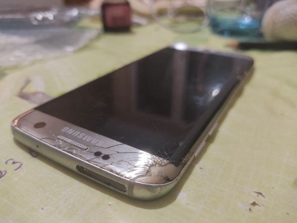 &Eacute;cran Samsung s7 edge Téléphones et tablettes