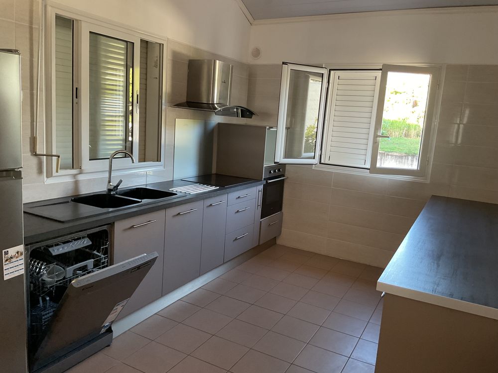 Location Appartement appartement T 4 à la Bretagne Île de la Réunion Saint-denis