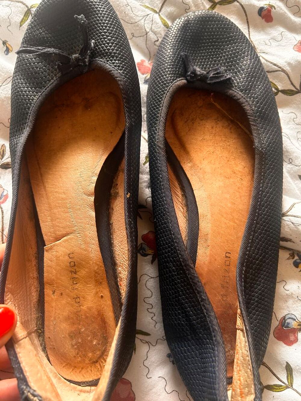 Jolies ballerines port&eacute;es Chaussures