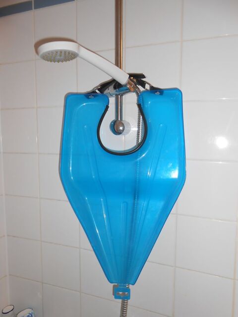 Lave-t�te portable 8 Paris 20 (75)