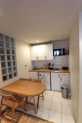 Appartement à louer 2 pièces 33 m²