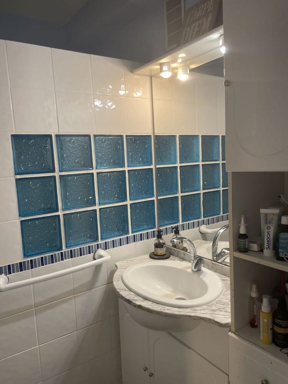 Location Appartement ? Superbe T4 Traversant de 63 m² et sécurisé Marseille 10