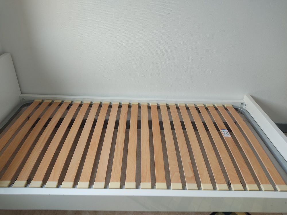 Lit enfant 1 place cadre +sommier+matelas Meubles