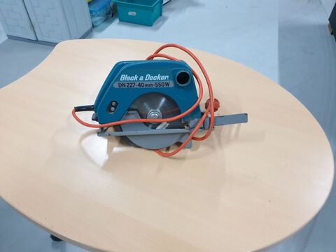 Scie circulaire filaire BLACK + DECKER  20 Cormeilles-en-Vexin (95)