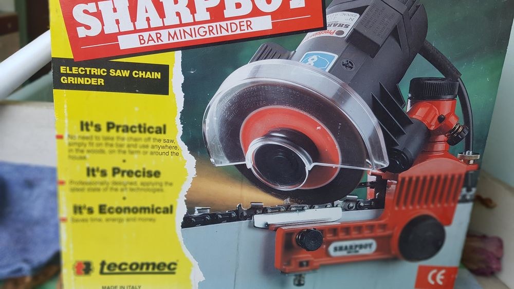 Machine &agrave; aff&ucirc;ter les lames de tron&ccedil;onneuse Bricolage