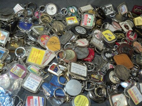 Anciens Porte-Clés Porte-Clefs Publicitaire Collection 3 Loches (37)
