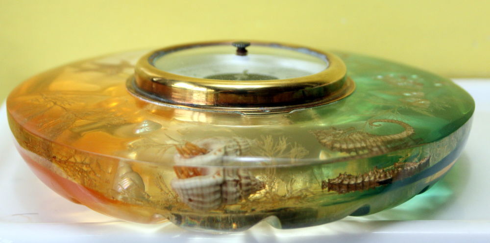 Barom&egrave;tre inclusions hippocampes vintage 60 