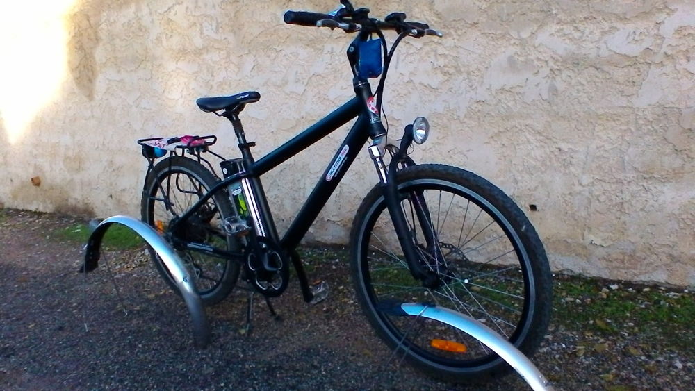 V&eacute;lo de marque hiltecks &agrave; assistance &eacute;lectrique Vélos